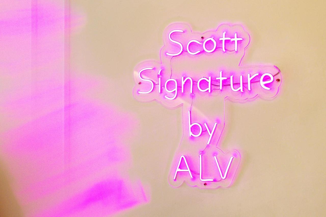 Scott Signature Suites By Alv George Town Exterior foto